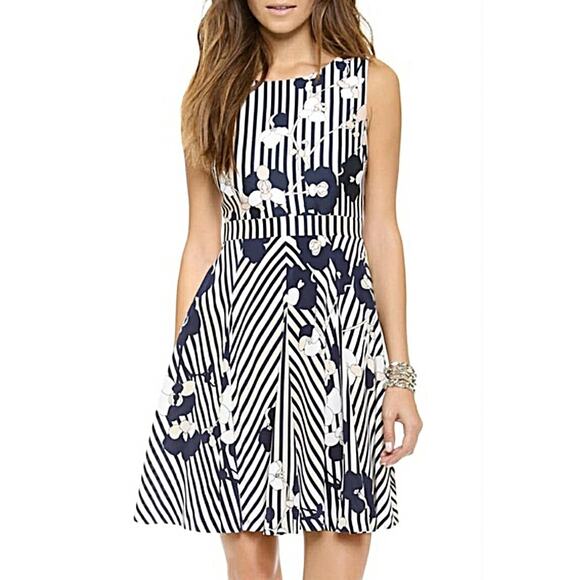 Diane von Furstenberg DVF Kimana A-Line Flared Skirt Size 6 Orchid Stripe Navy - Picture 1 of 5